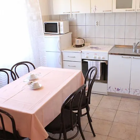 And Jagoda - Comfy And Cozy Guest house
