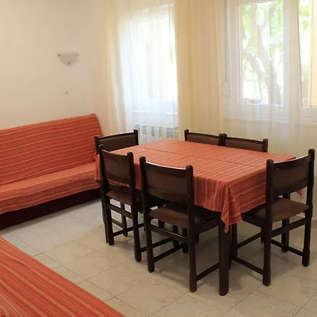 And Jagoda - Comfy And Cozy Zadar