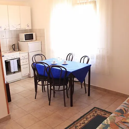Guest house And Jagoda - Comfy And Cozy