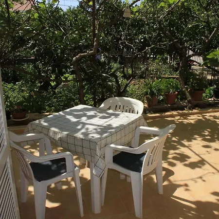 And Jagoda - Comfy And Cozy Zadar
